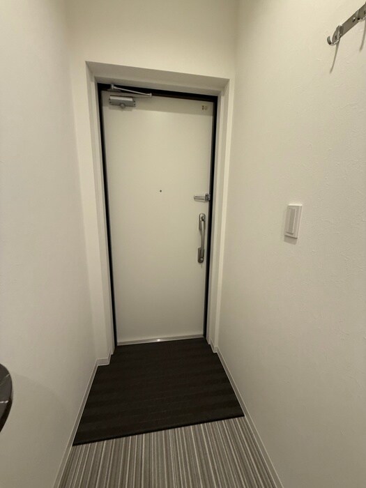 物件内観写真14　(玄関)