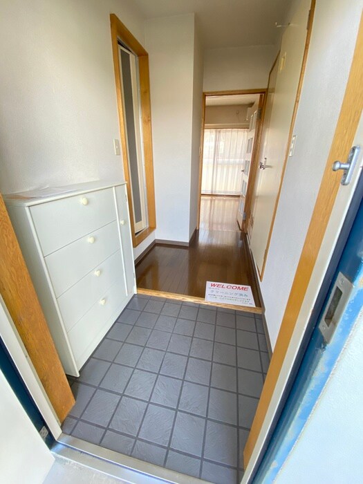 物件内観写真7　(玄関)