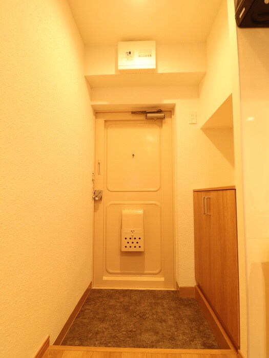 三分坂マンションの玄関