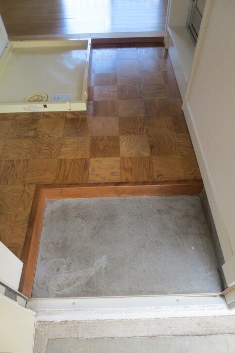 物件内観写真7　(玄関)