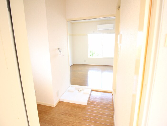 物件内観写真8　(廊下)