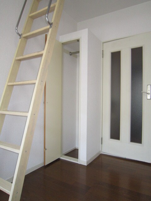 物件内観写真9　(収納)