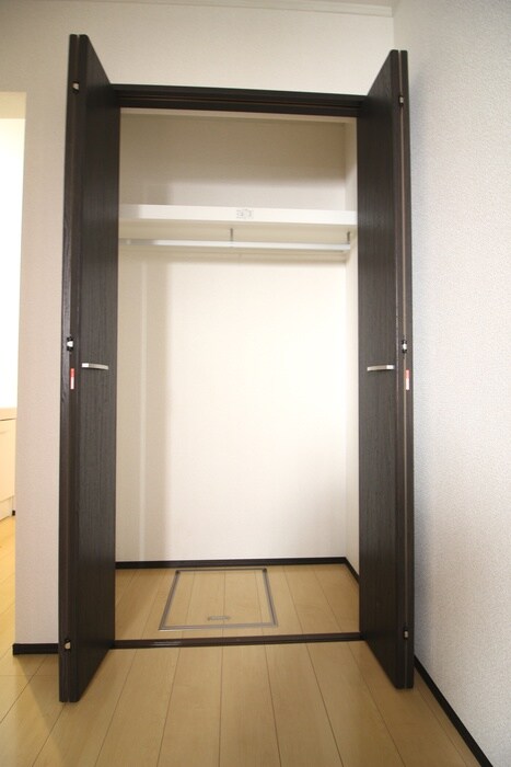 物件内観写真9　(収納)
