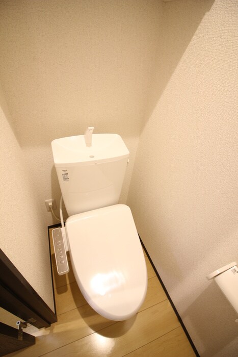 物件内観写真12　(トイレ)