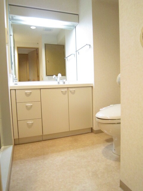 物件内観写真8　(洗面)