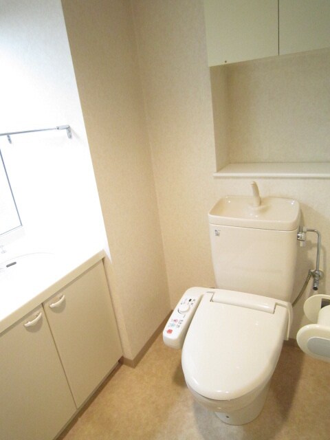 物件内観写真9　(トイレ)