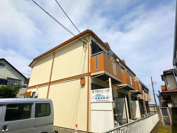 鈴木町メゾネットの外観写真