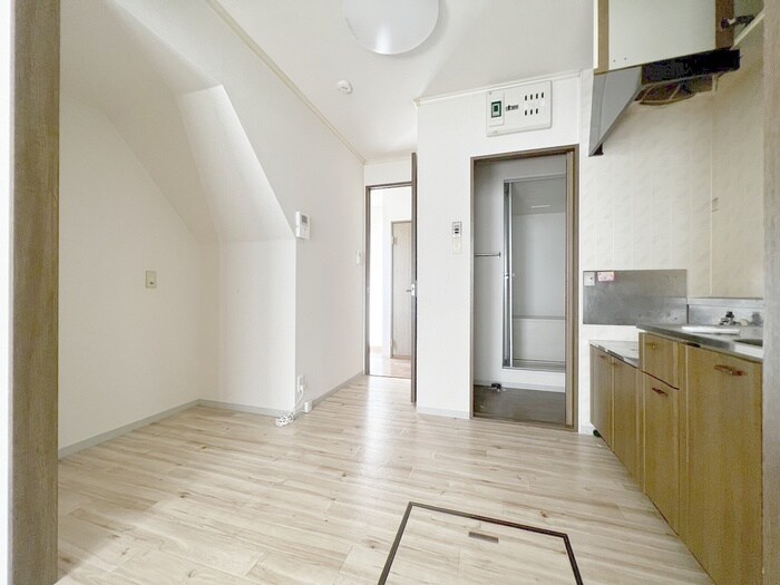 鈴木町メゾネットのキッチン