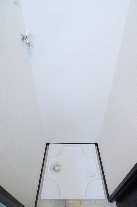 物件内観写真15　(洗濯機置場)