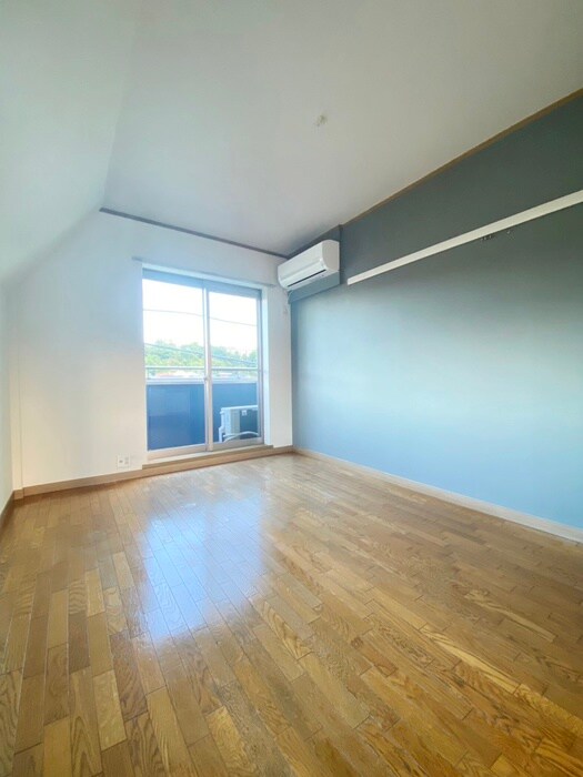 メゾンアルカンシェルの居室