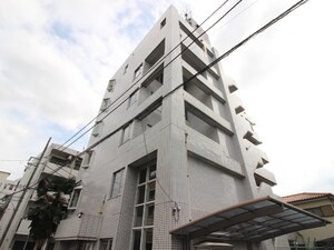 トムボ－イ(2F)外観写真