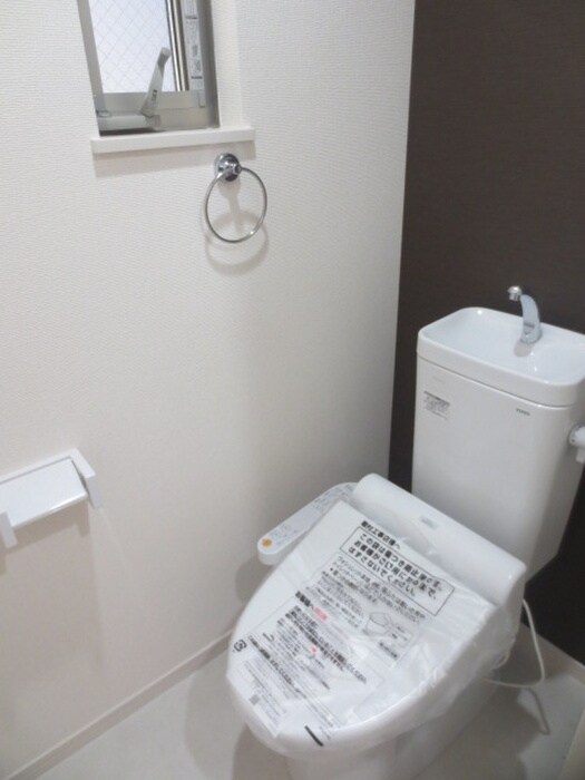 物件内観写真9　(トイレ)