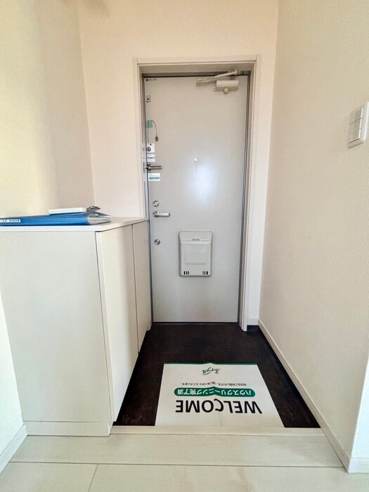 物件内観写真17　(玄関)