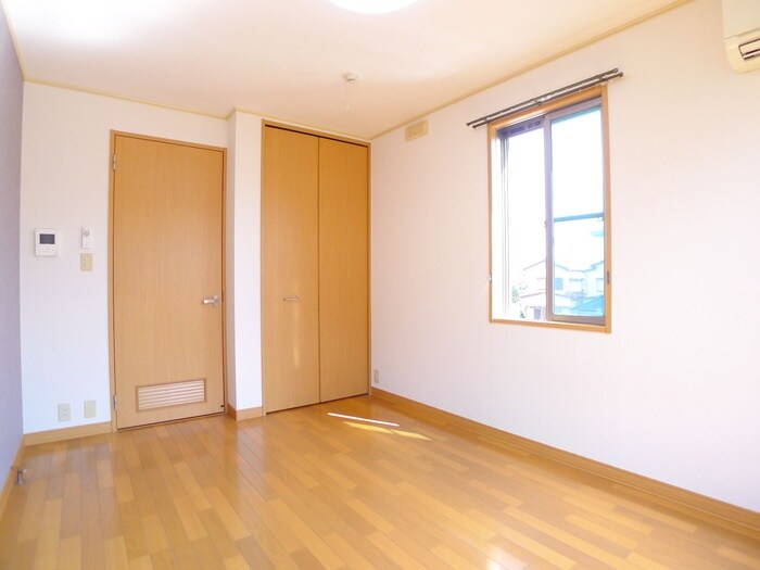 物件内観写真9　(室内からの展望)