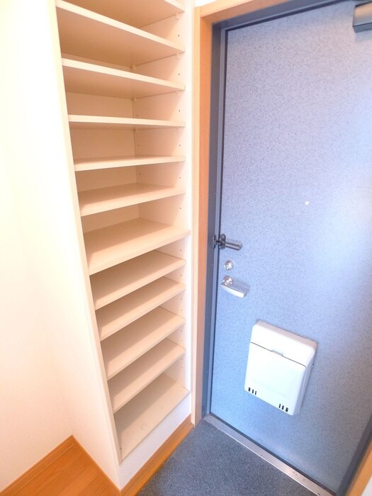 物件内観写真19　(靴箱)
