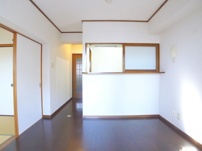 物件内観写真8　(居室)