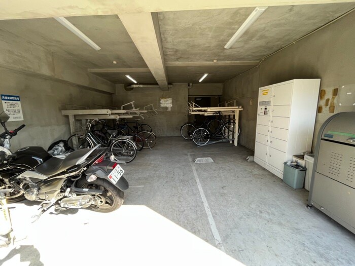 モンシェ－ル錦糸町二番館の駐輪場