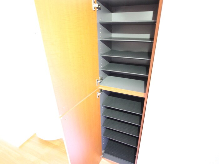 モンシェ－ル錦糸町二番館の靴箱