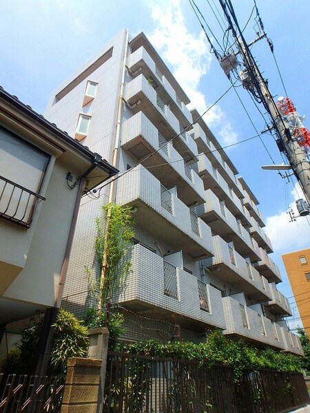 トムボ－イ(3F)外観写真