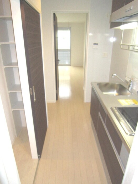 物件内観写真7　(玄関)