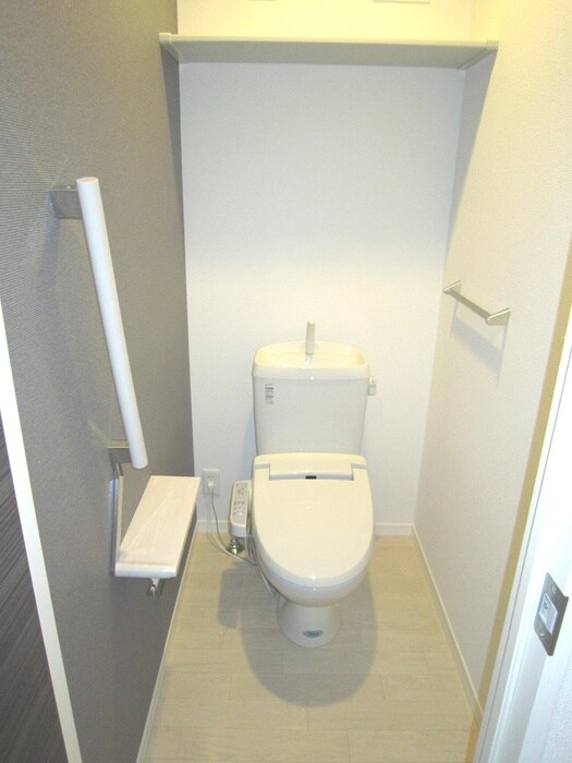 物件内観写真9　(トイレ)