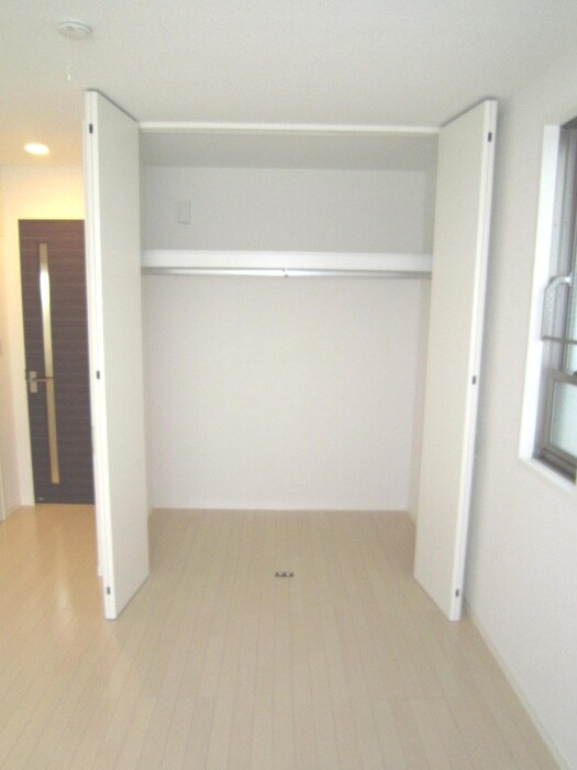 物件内観写真14　(収納)