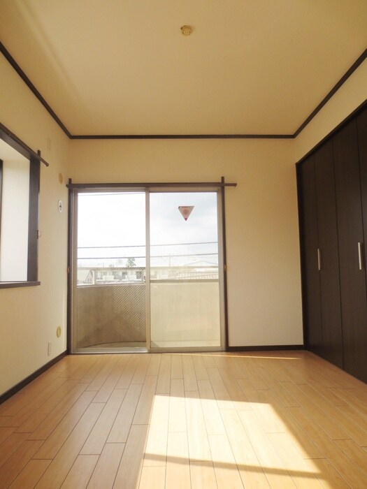 物件内観写真7　(居室)