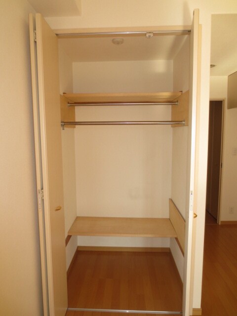物件内観写真8　(収納)