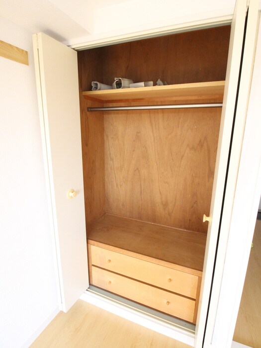 物件内観写真11　(収納)