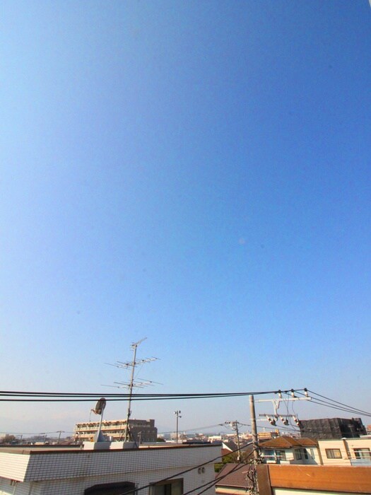 物件内観写真11　(室内からの展望)