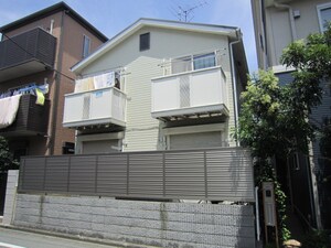 モンテフロ－ラ国立外観写真