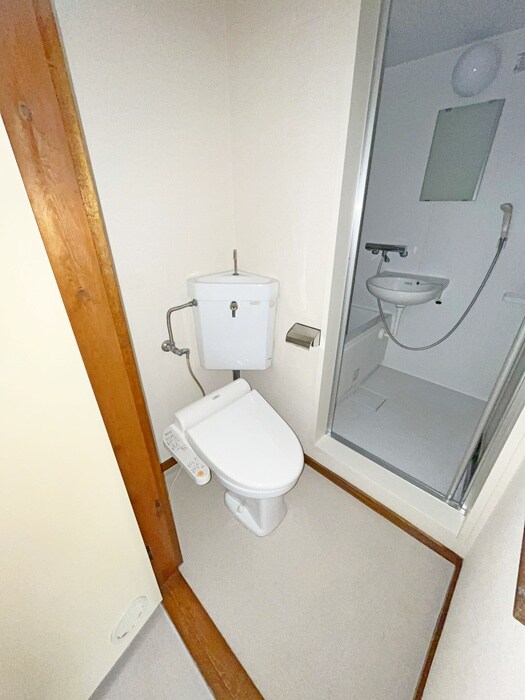 物件内観写真13　(トイレ)