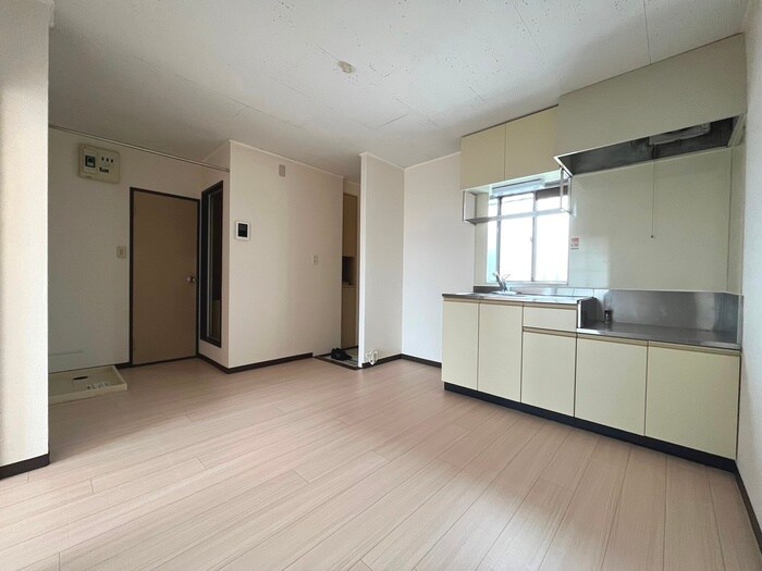 物件内観写真6　(内観写真)