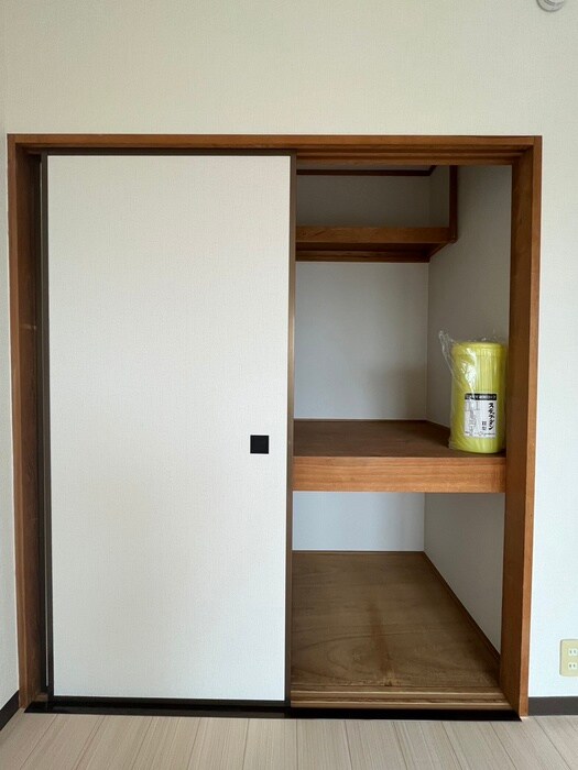 物件内観写真13　(収納)