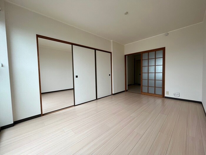 物件内観写真16　(居室)