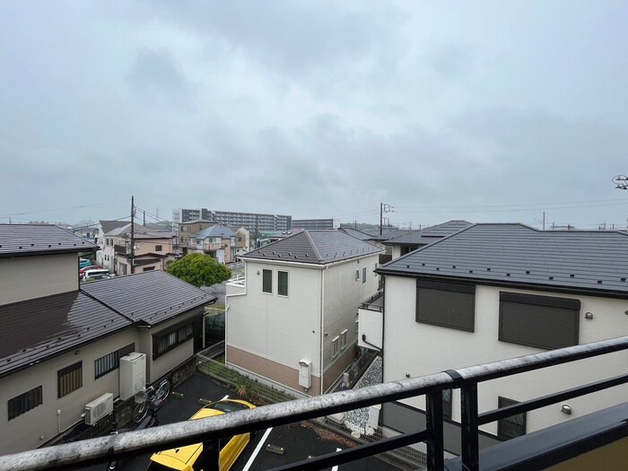 物件内観写真17　(室内からの展望)