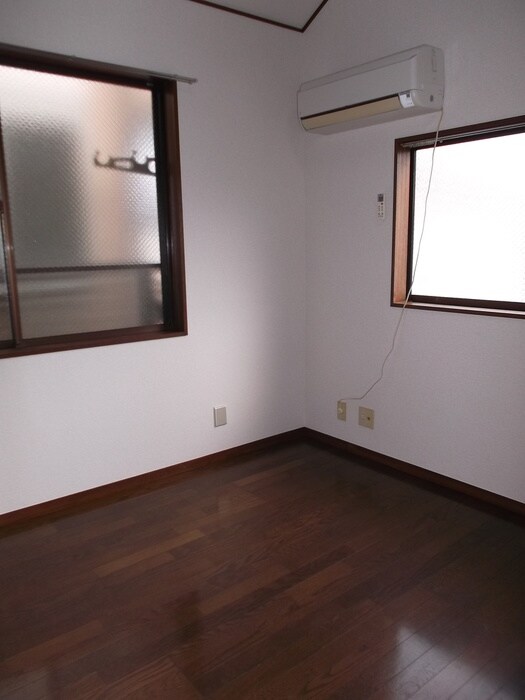 物件内観写真10　(居室)