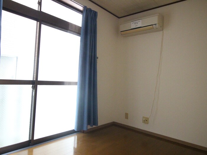 物件内観写真11　(居室)