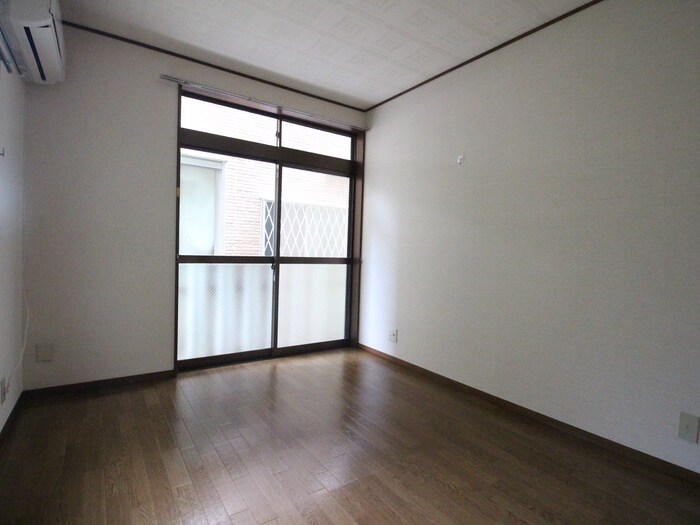 物件内観写真13　(居室)