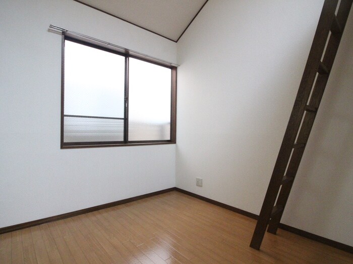 物件内観写真13　(居室)
