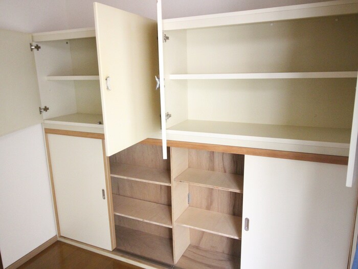 物件内観写真15　(収納)