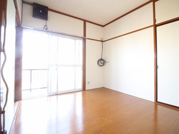 物件内観写真6　(居室)