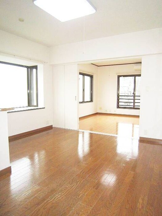 物件内観写真5　(居室)