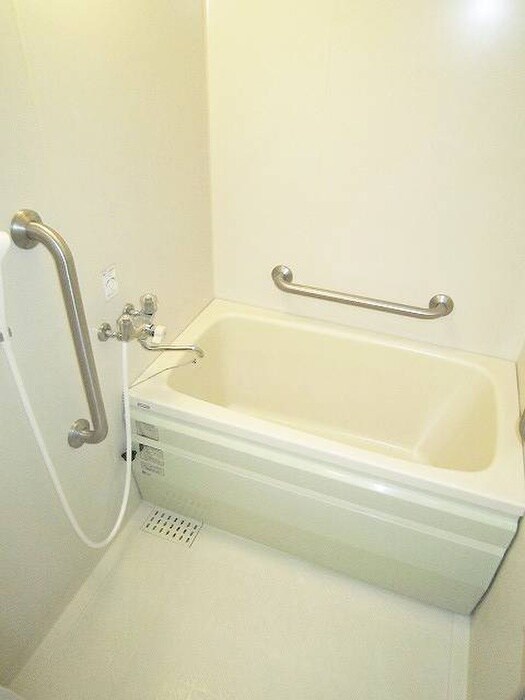 物件内観写真8　(バス／シャワールーム等)