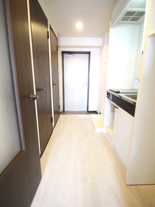 物件内観写真10　(廊下)