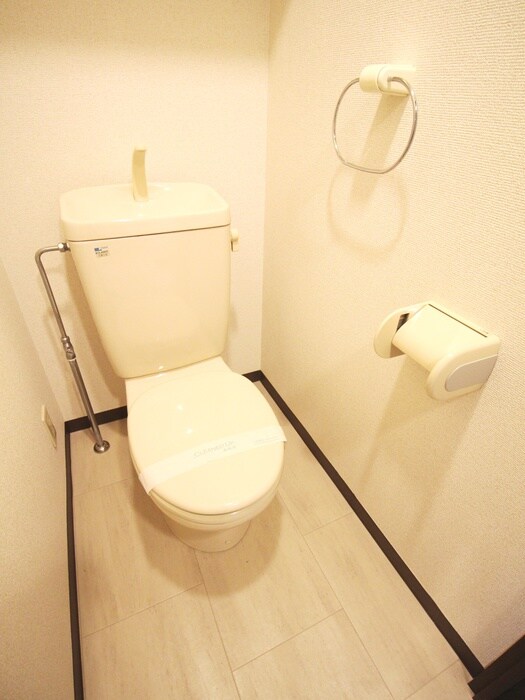 物件内観写真15　(トイレ)