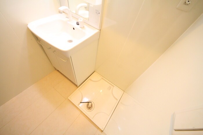 物件内観写真14　(洗濯機置場)