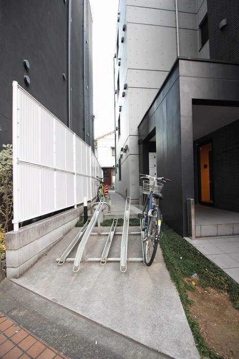 物件外観写真5　(駐輪場)