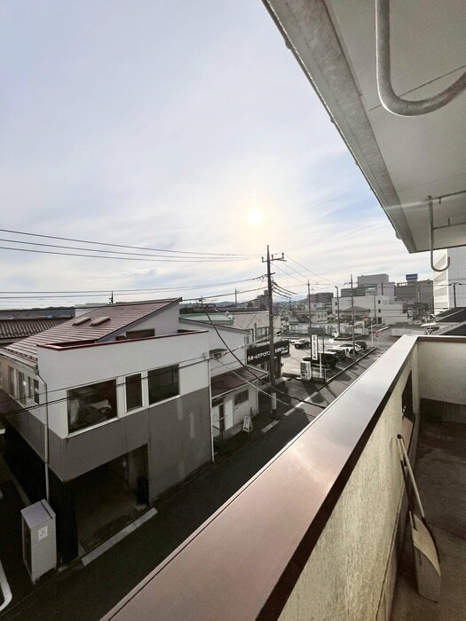 物件内観写真22　(室内からの展望)