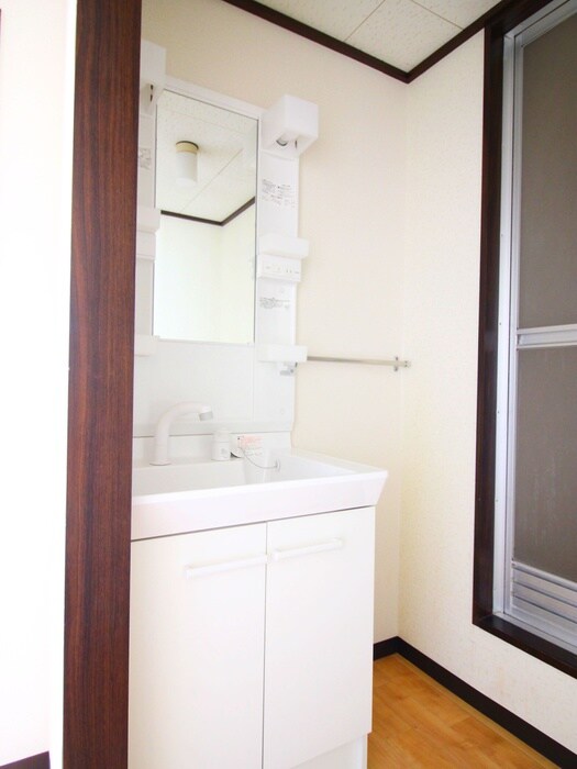 物件内観写真11　(洗面)